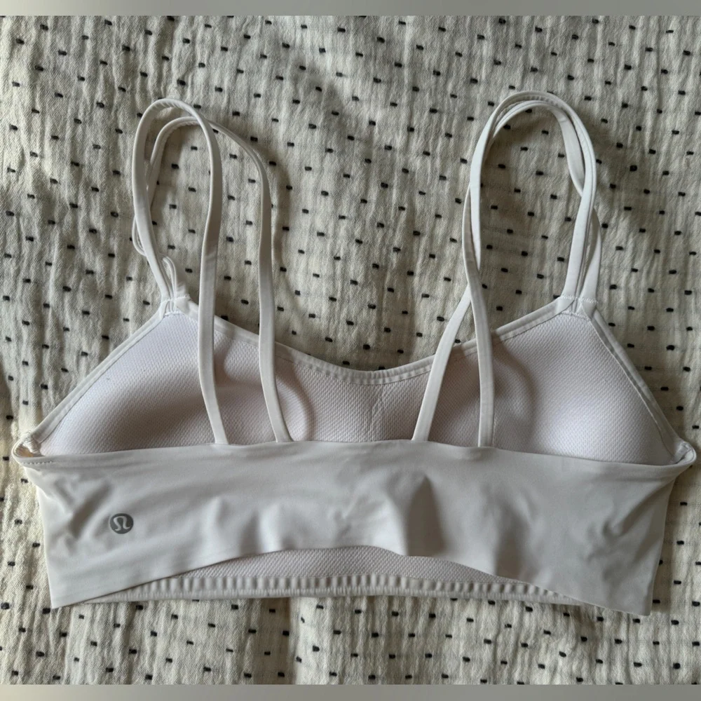 *SOLD* Like a cloud bra - Picture 4 of 5